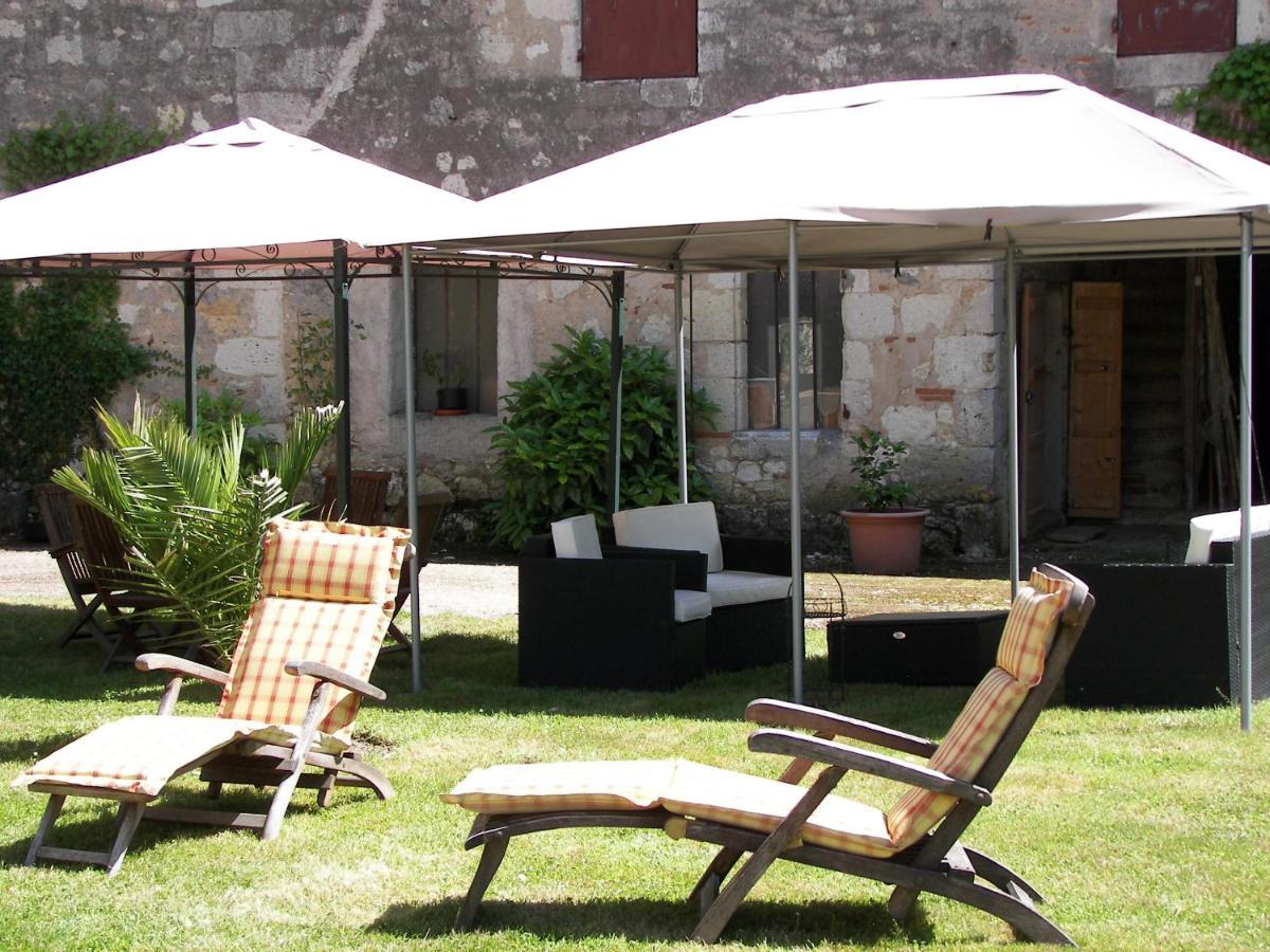 Domaine Du Noble Bed & Breakfast Saint-Jean-de-Thurac Bagian luar foto