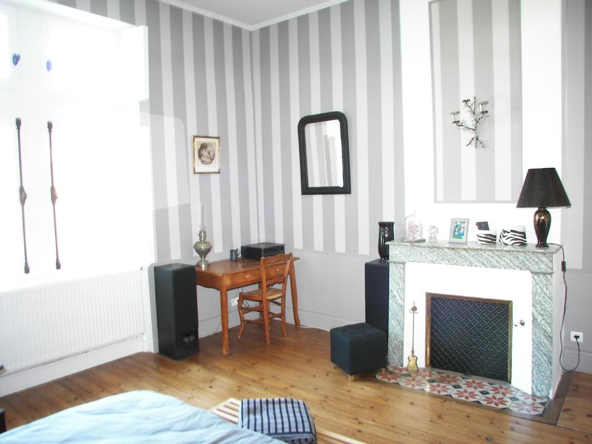 Domaine Du Noble Bed & Breakfast Saint-Jean-de-Thurac Bagian luar foto