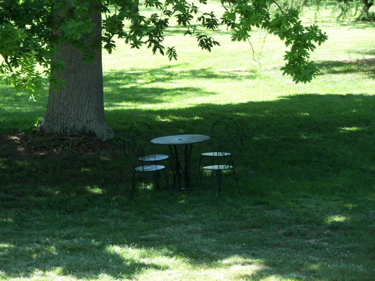 Domaine Du Noble Bed & Breakfast Saint-Jean-de-Thurac Bagian luar foto
