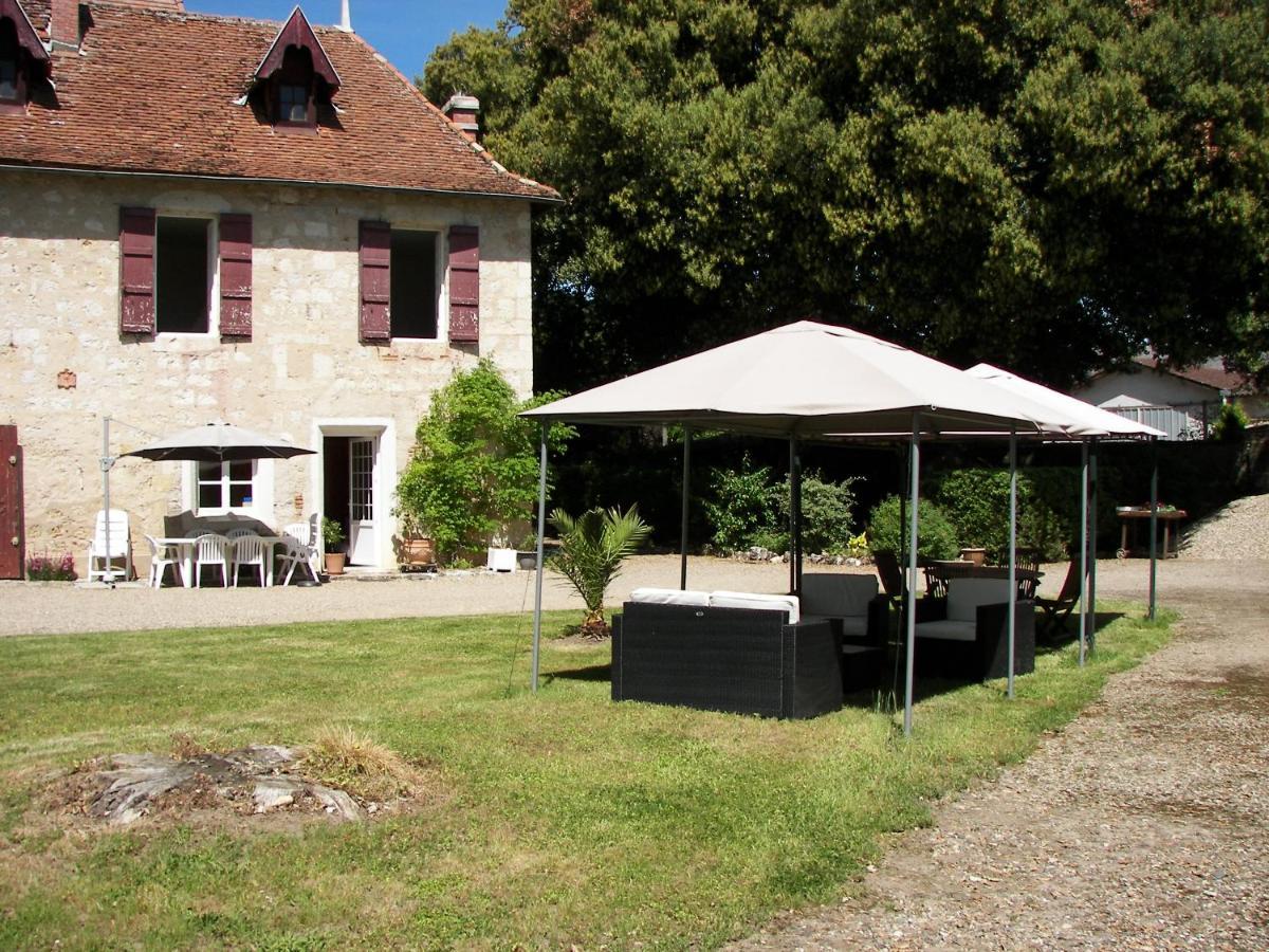 Domaine Du Noble Bed & Breakfast Saint-Jean-de-Thurac Bagian luar foto