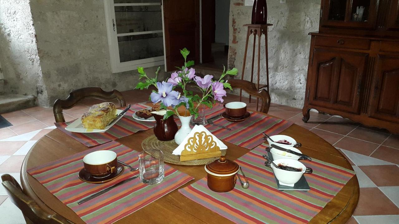 Domaine Du Noble Bed & Breakfast Saint-Jean-de-Thurac Bagian luar foto