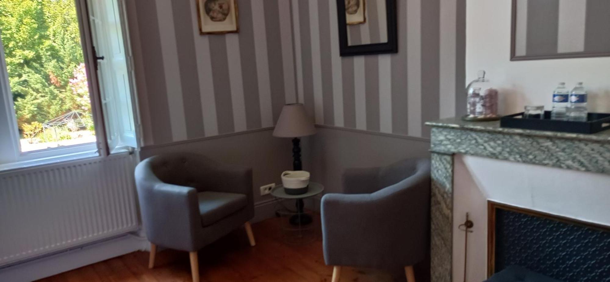 Domaine Du Noble Bed & Breakfast Saint-Jean-de-Thurac Bagian luar foto